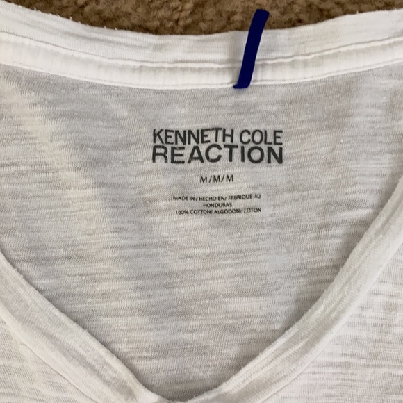 Men’s short sleeve tee in size Medium - Picture 3 of 3